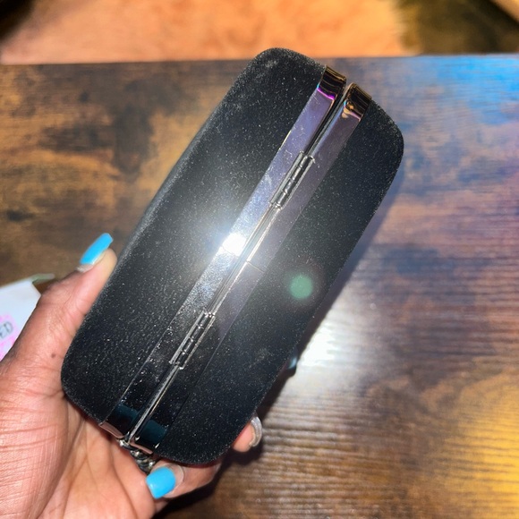 Authentic Giorgio Armani Velvet Clutch - Picture 2 of 9